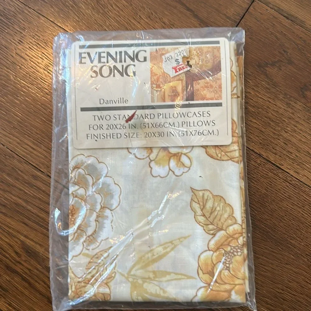 Vintage new in packaging Danville Evening Song Muslin Standard Pillowcases + One